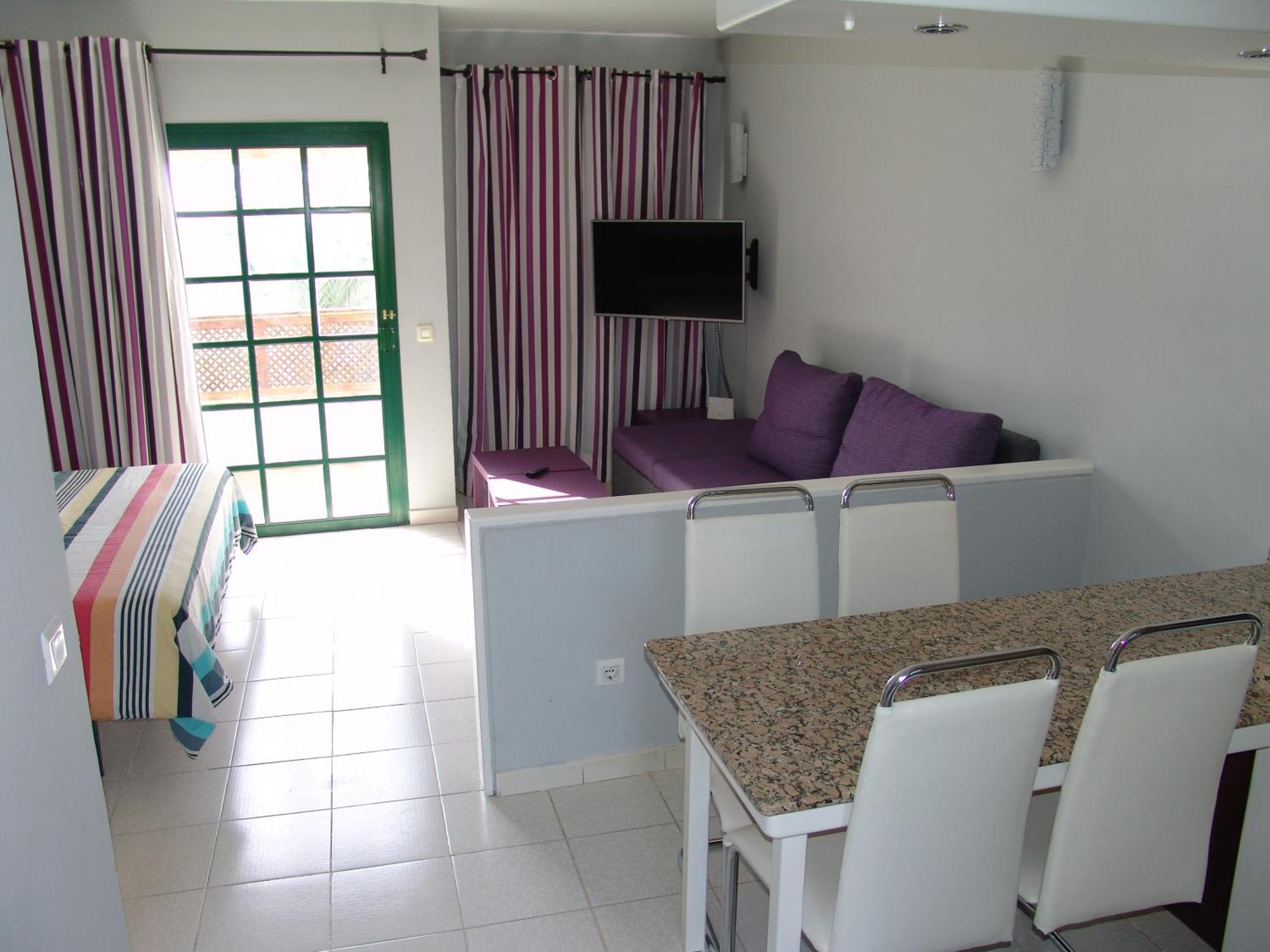 Moderno Apartamento Con Vistas Al Mar Playa Del Aguila  Eksteriør billede